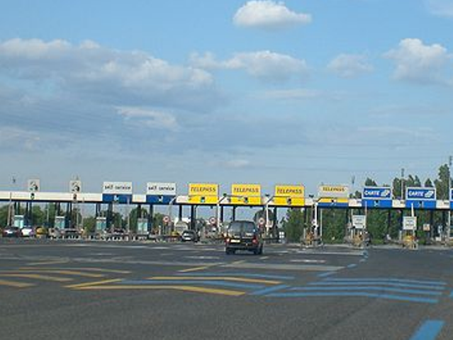 Siena, richiesta cambio nome uscita autostradale Valdichiana in Siena.