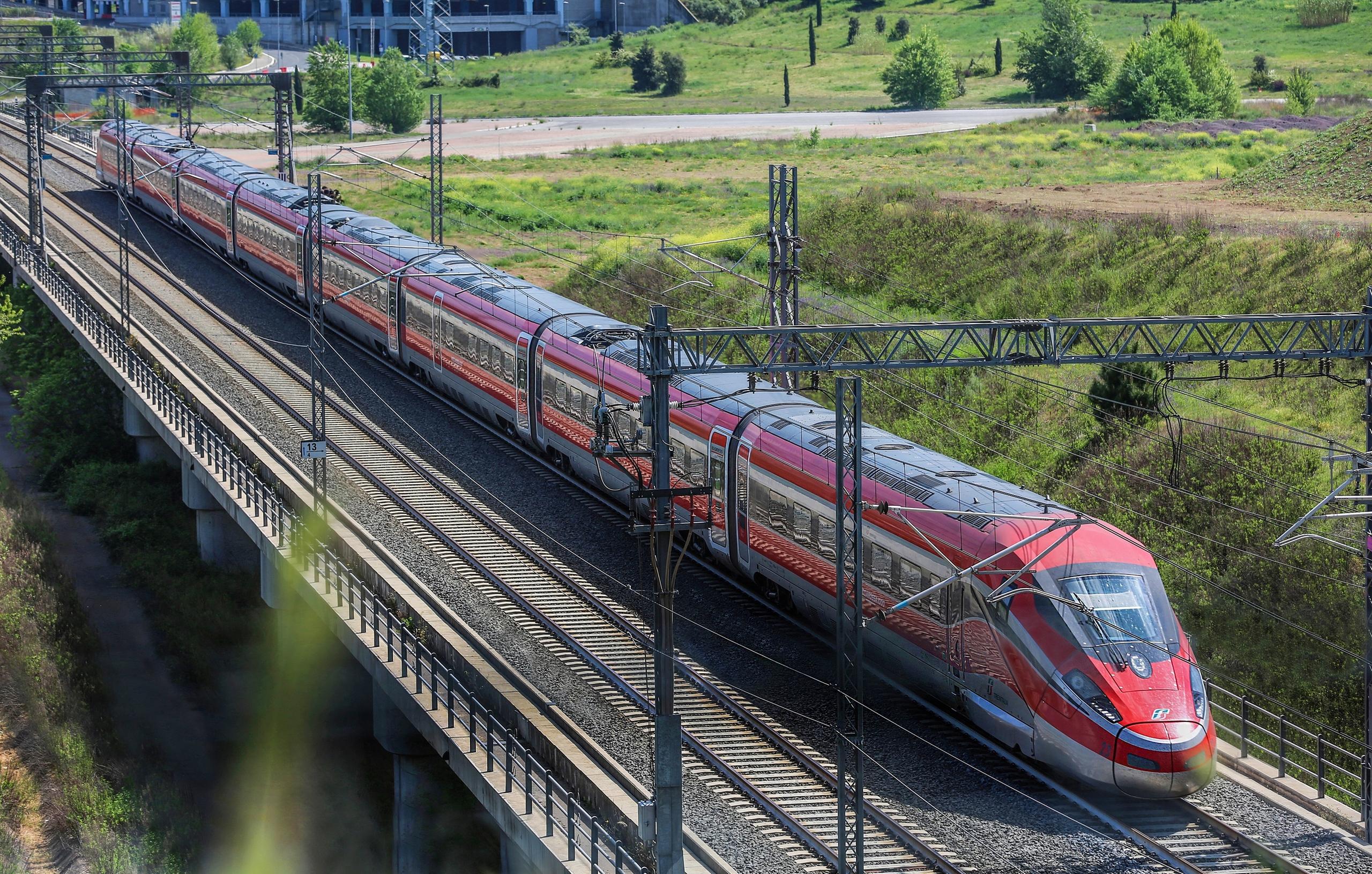 Terremoto Toscana, treni ritardati e cancellati