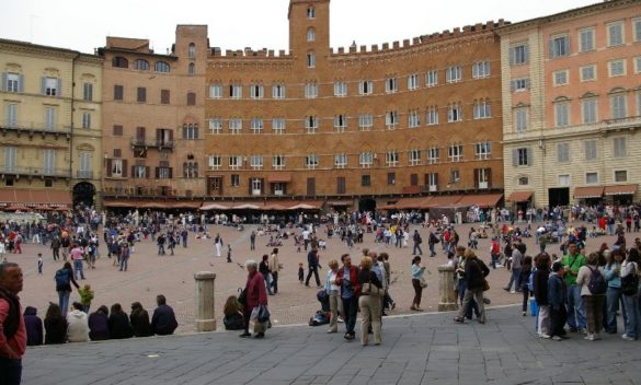 Turismo Siena, completamento di Tourism Hub entro il 2025. Antenna Radio Esse.