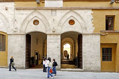 Università toscane tra le meno competitive in Europa, Firenze, Pisa e Siena deludenti.