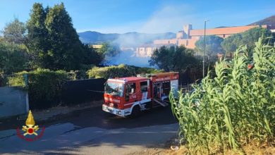 Vigili del fuoco intervengono a Maliseti per incendi in baracche | TV Prato