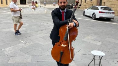 Violoncello di Christian, dal Brasile a Siena, emozioni in città