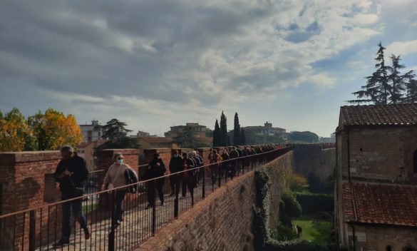 Visita unica di Pisa, scopri la città da terra e dall'Arno!