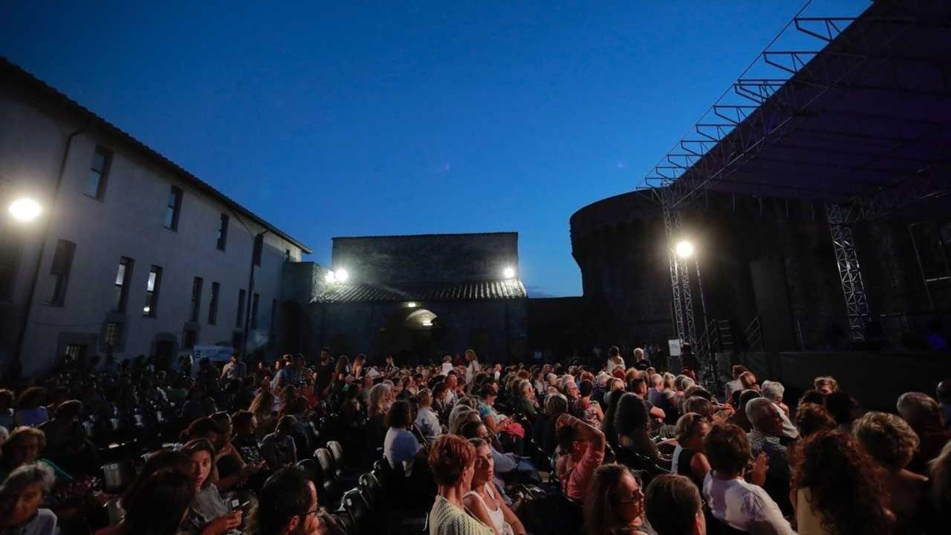 Visite mediche a Sarzana tra le forti Sarzanello e Firmafede