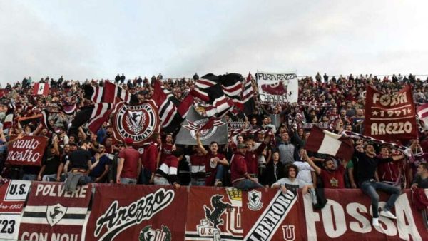 Prevendita iniziata per Arezzo-Carrarese: coreografia straordinaria per il centenario, sabato.