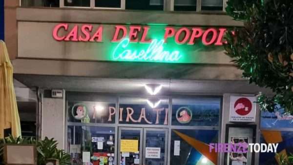 Lavoratori casellini senza stipendio a causa di "Sprofondo Rosso" alla Casa del Popolo.