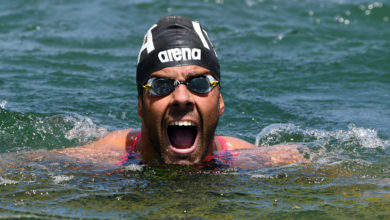 Dario Verani, campione del mondo, ospite alla Romito Swim Race con 500 partecipanti.
