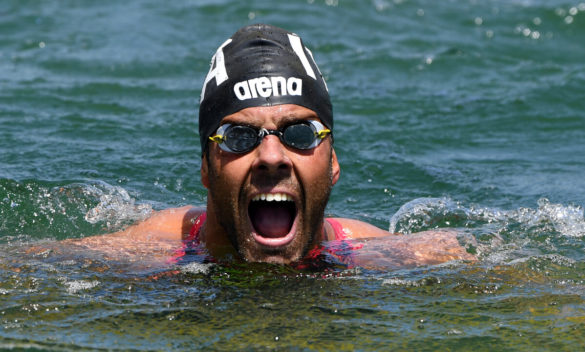 Dario Verani, campione del mondo, ospite alla Romito Swim Race con 500 partecipanti.