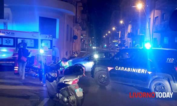 Giovane rider ferito a Via Marradi dopo incidente con auto.