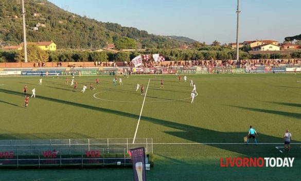 Coppa Italia serie D: Seravezza-Livorno 1-2, Cesarini e Biagini brilla