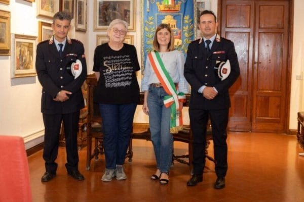In pensione dopo 42 anni la prima vigilessa di Empoli