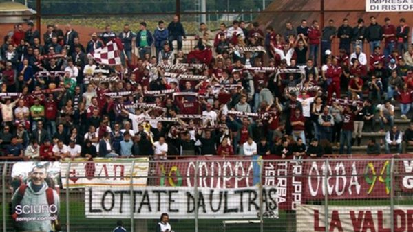 Il Pontedera battuto 1-0 dalla Fermana, in inferiorità numerica per metà del match.