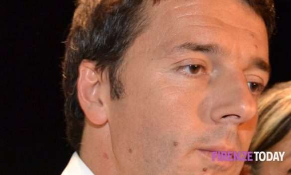 Renzi annuncia la sua candidatura alle europee con il nuovo partito "Il Centro"