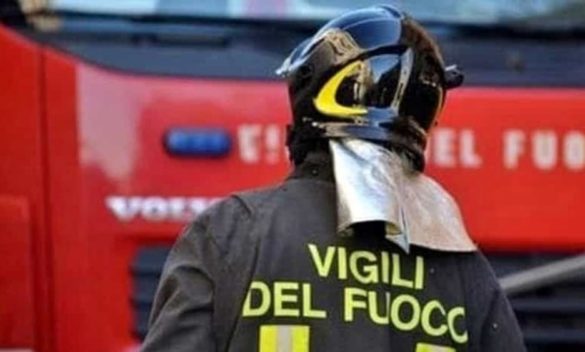 Incendio devastante in un appartamento a Romito