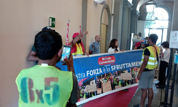 Mondo Convenienza: lunga protesta a Campi per quasi 100 giorni