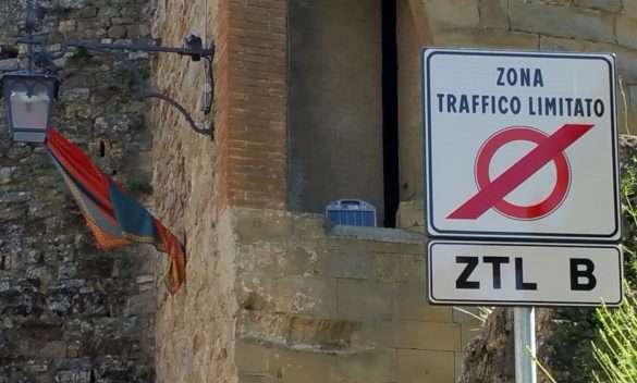 Richiedi online i permessi ZTL ad Arezzo, ottienili facilmente.