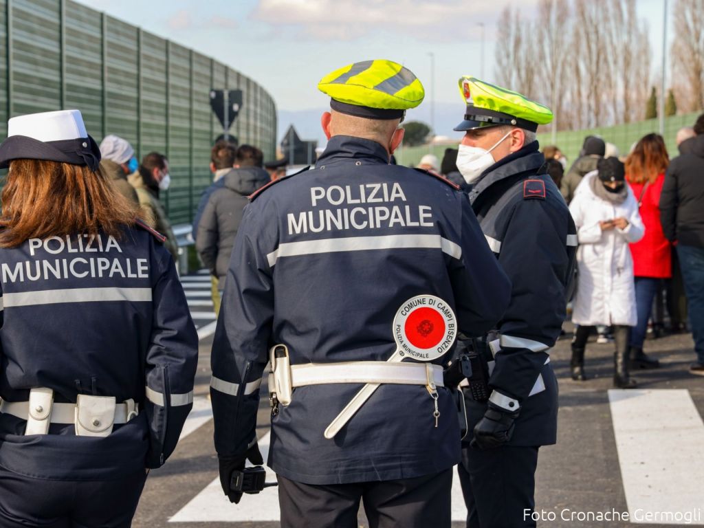 14 vetture senza assicurazione individuate dalla Polizia Municipale di Firenze durante i controlli sulle auto.