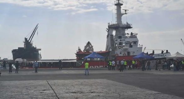 176 migranti arrivano a Carrara a bordo della nave ong Open Arms