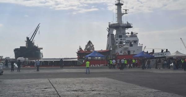 176 migranti arrivano a Carrara a bordo della nave ong Open Arms