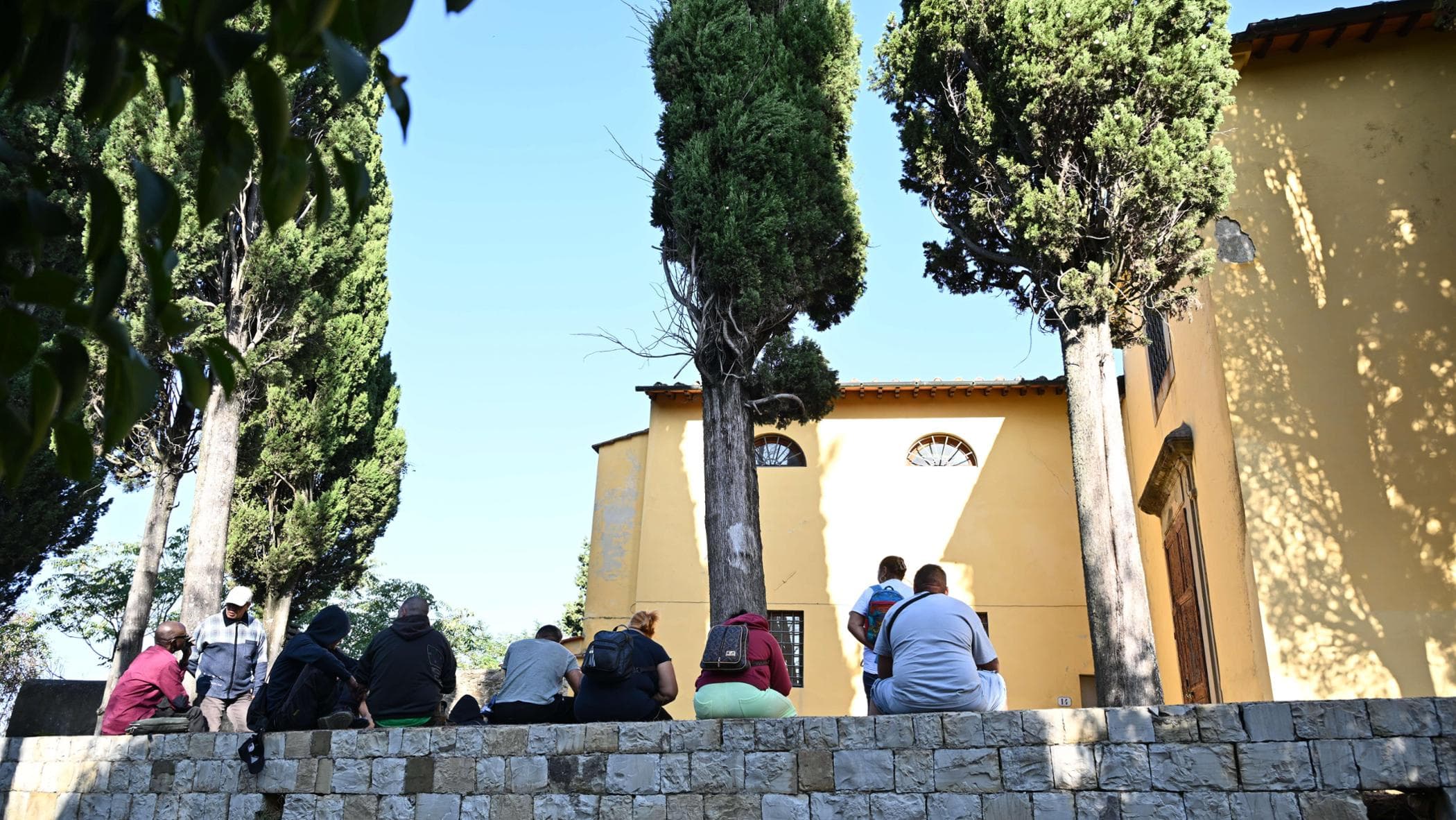 40 senzatetto occupano ex convento su colline di Careggi.