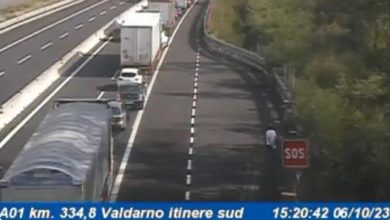 A1 chiusa Arezzo-Valdarno a causa di incidente, traffico interrotto.