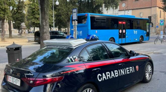 carabinieri lucca