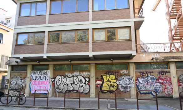 Altro edificio occupato a Viale Gramsci, nuova emergenza abitativa