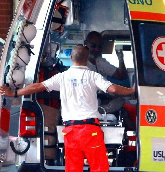 Auto fuori strada a Vicchio, anziano muore nel ribaltamento.