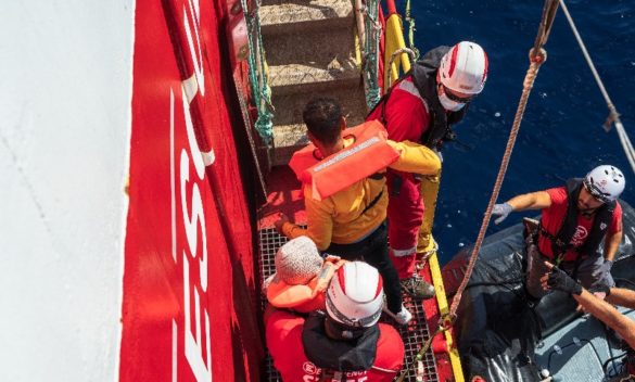 Arriva a Livorno Life Support, 69 persone a bordo della nave di Emergency.