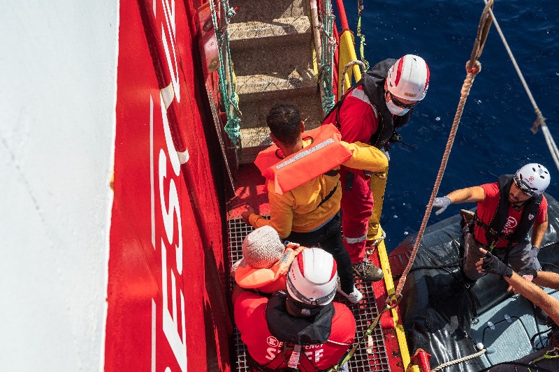 Arriva a Livorno Life Support, 69 persone a bordo della nave di Emergency.