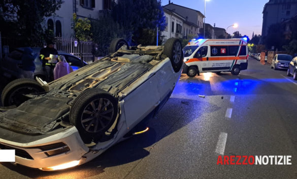 Incidente all'alba in via Masaccio, auto perde il controllo e si ribalta. Foto disponibili.
