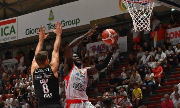 Basket Serie A, Estra Pistoia sconfitta in casa da Trento