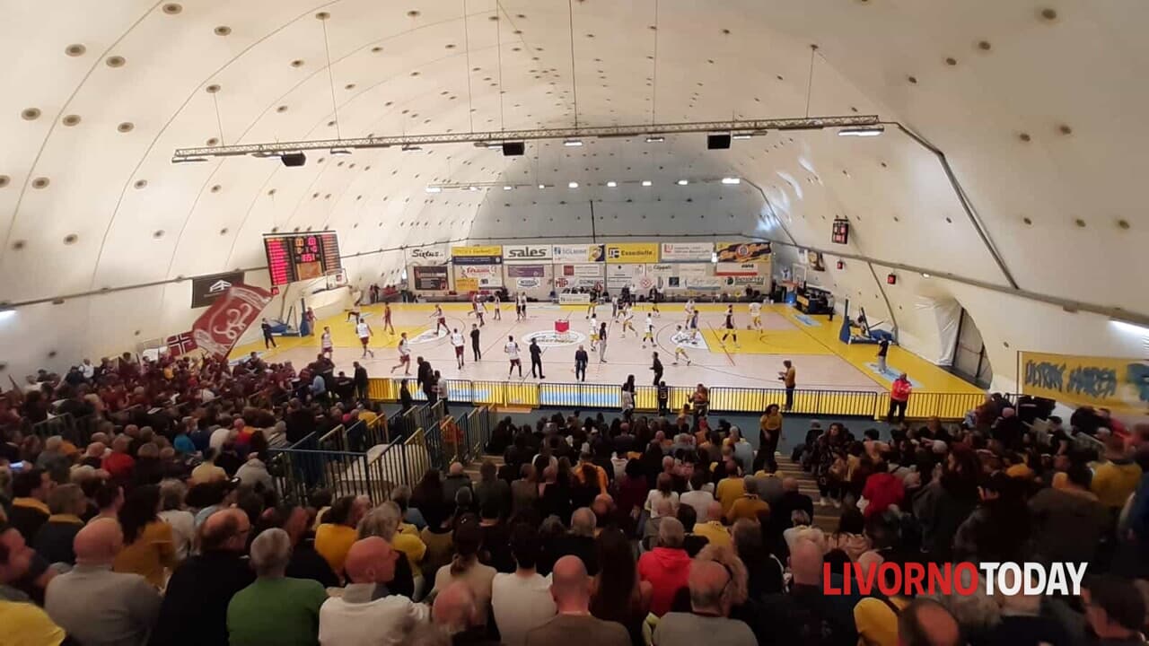 Basket, Solbat Golfo Piombino-Libertas Livorno in diretta, il match di serie B sarà trasmesso live.