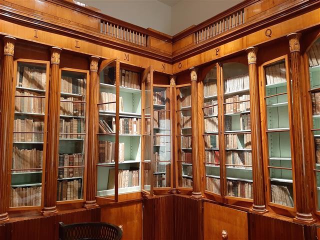 Biblioteca degli Intronati di Siena riapre settore storico domani 7 ottobre.