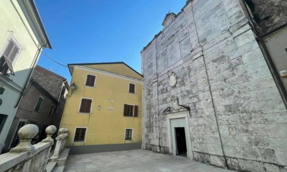 Caccia al tesoro del Touring Club Italiano a Fosdinovo, un ritorno atteso - Città della Spezia.