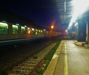 Caos treni sulla costa a causa del maltempo.