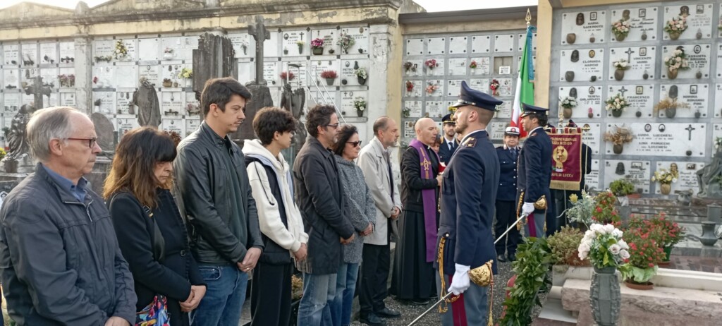 Capannori commemora Bruno Lucchesi, appuntato ucciso da Renato Vallanzasca nel 1976 (NoiTV)