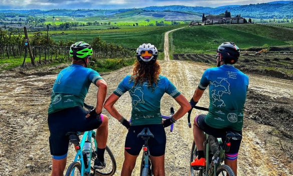 Cicloraduno "Gravel Castello di Monteriggioni" oggi a Siena