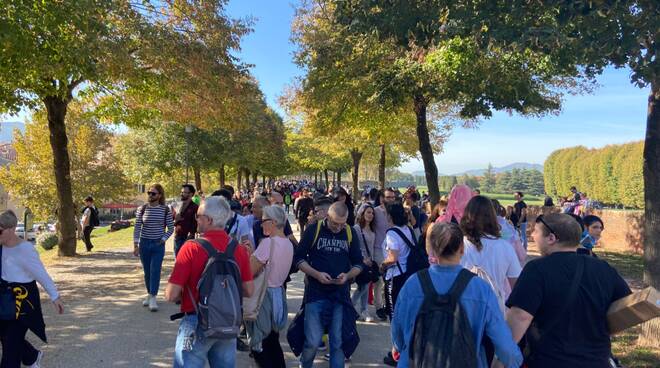 Folla per il terzo giorno di Lucca Comics and Games