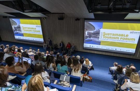 Comune di Siena partecipa al Convegno sul Turismo Sostenibile - Antenna Radio Esse