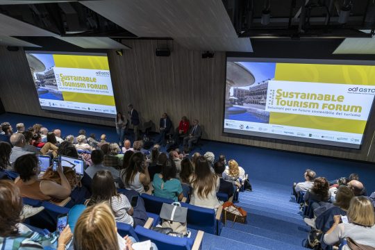 Comune di Siena partecipa al Convegno sul Turismo Sostenibile - Antenna Radio Esse