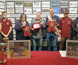 Consiglio Regionale Toscana premia Scuola Basket Arezzo.