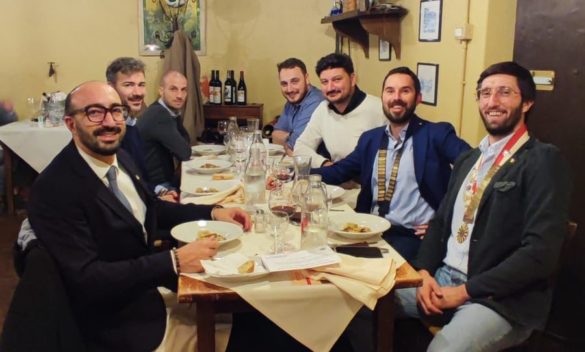 Convegno "Round Table 51 Lucca" favorisce slow food all'osteria Mecenate.