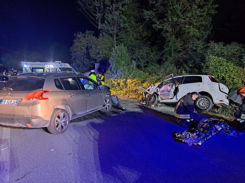 Coppia ferita in incidente stradale diretta a Siena