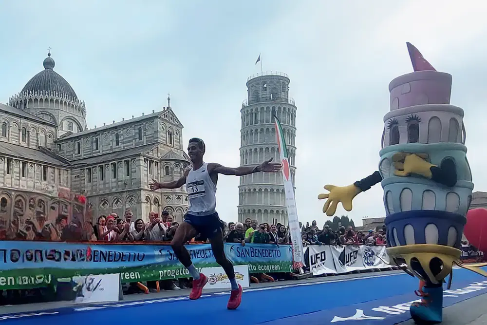 Daniele Meucci trionfa alla Pisa Half Marathon.