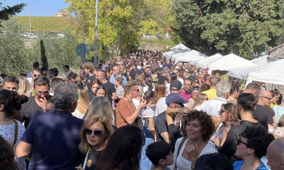 Dit'Unto, un festival gastronomico celebra le stelle di popolo a Villa a Sesta.