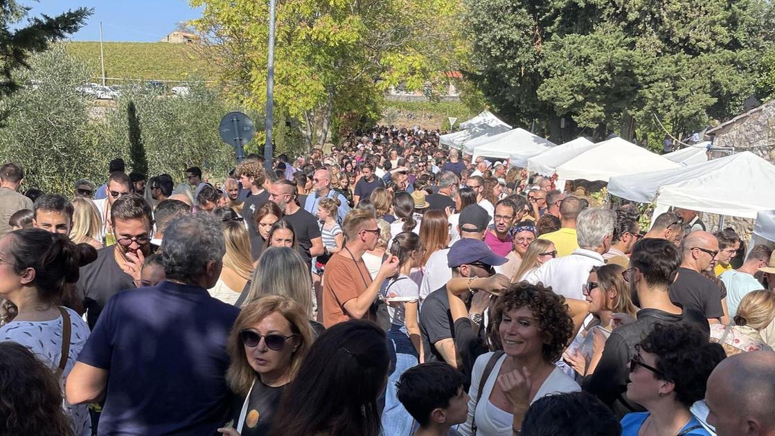 Dit'Unto, un festival gastronomico celebra le stelle di popolo a Villa a Sesta.