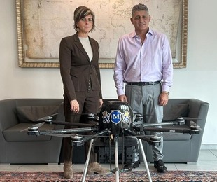 Drone Falco 'made in Prato' per sicurezza nel settore edile, un progetto pilota innovativo che promette il lavaggio di palazzi con Montebianco Costruzioni