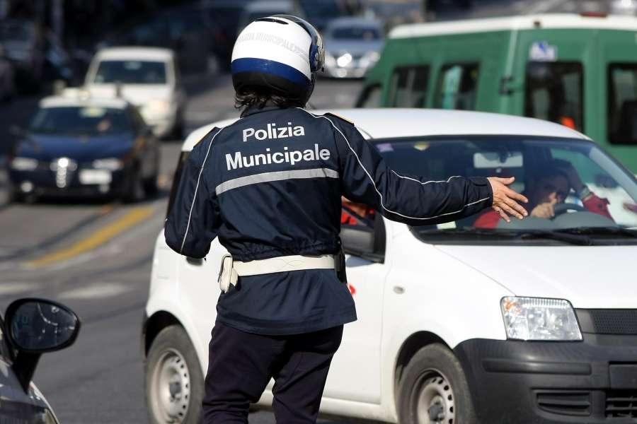Due scooter ritrovati a Firenze e restituiti ai legittimi proprietari