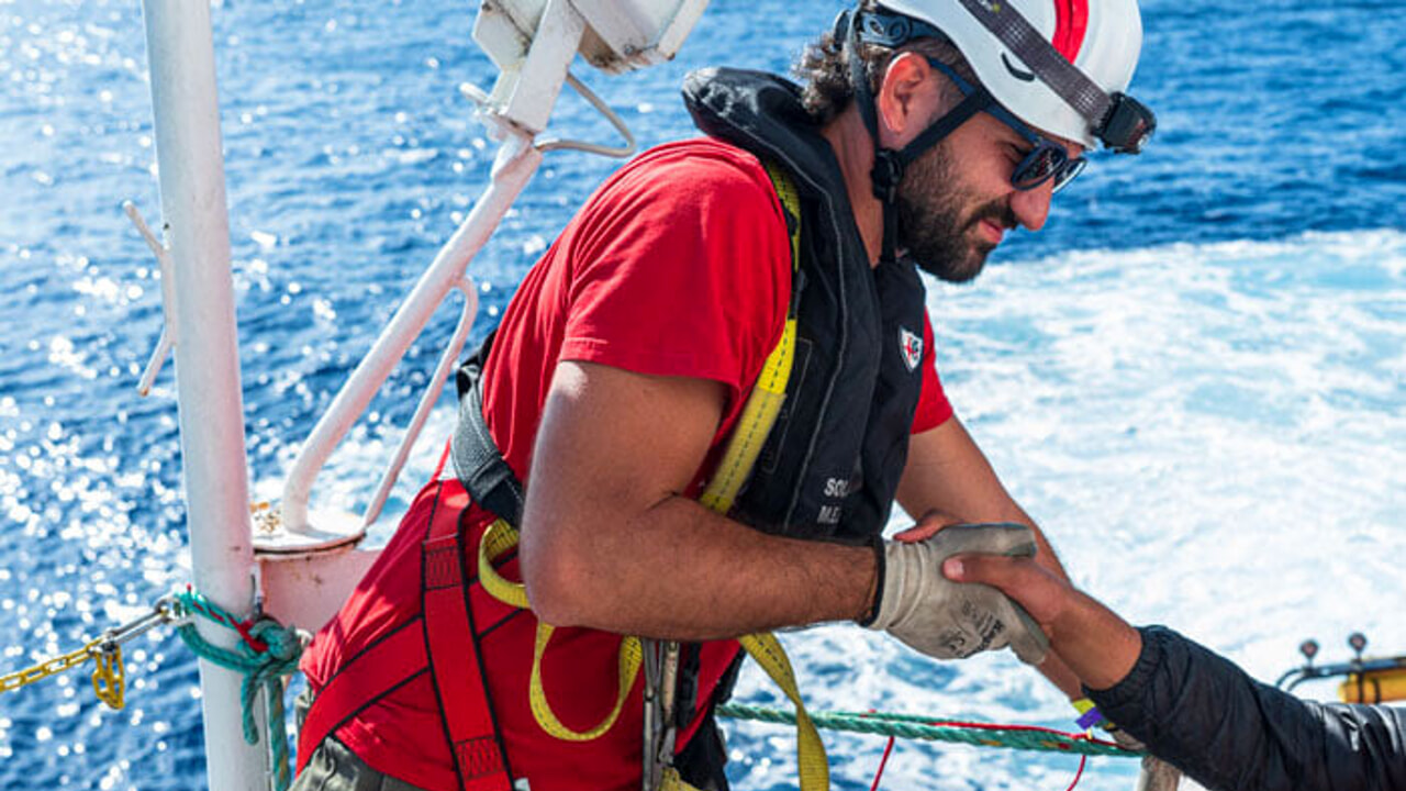 Emergency assegna la sua Life Support ai migranti nel porto di Livorno